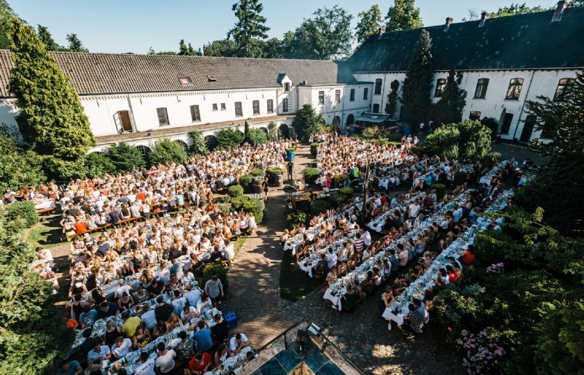 Gouden+Giraffe+2021%3A+YoungCapital+Festival+maakt+medewerkers+koning