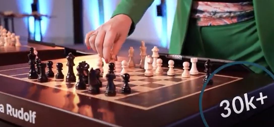 Judit Polgar VS The World: huzarenstukje verpakt als hybride evenement